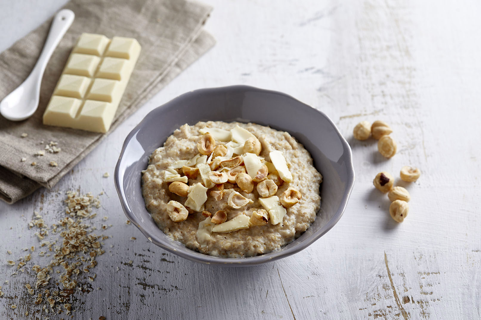 WHITE CHOCOLATE AND HAZELNUTS PORRIDGE